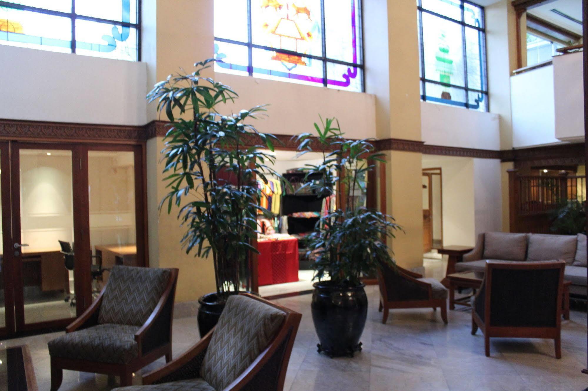 Hotel Mutiara Malioboro Yogyakarta Exterior foto