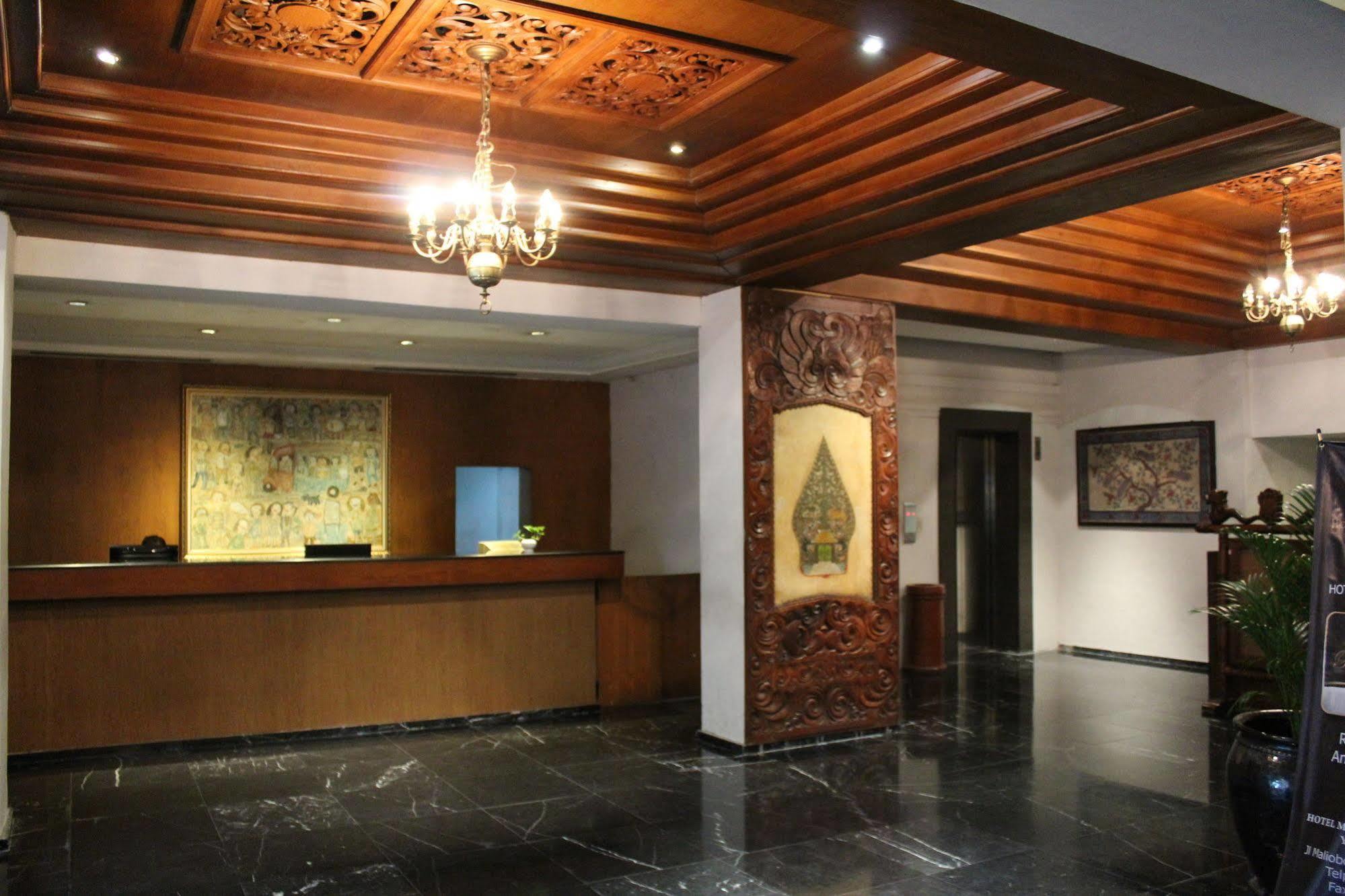 Hotel Mutiara Malioboro Yogyakarta Exterior foto