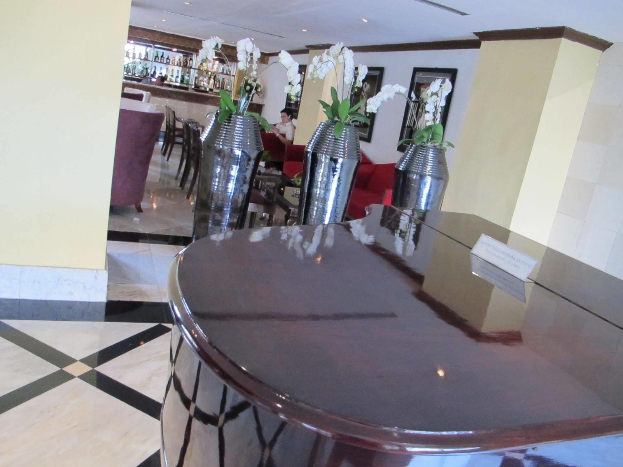 Hotel Mutiara Malioboro Yogyakarta Exterior foto