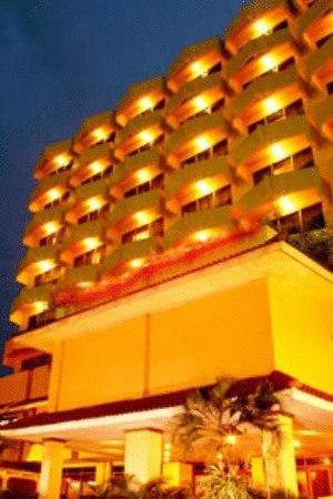 Hotel Mutiara Malioboro Yogyakarta Exterior foto